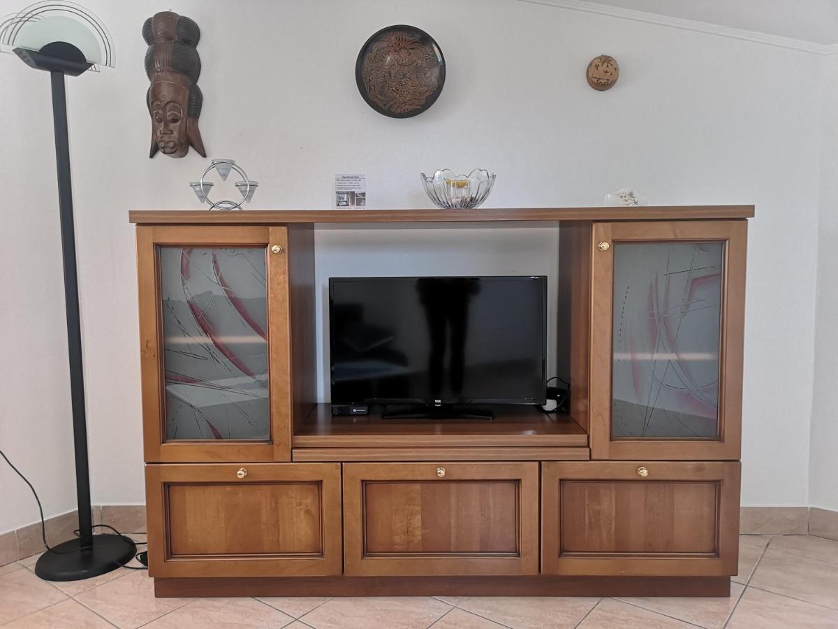 House Ceh Villa Črni Kal Dış mekan fotoğraf